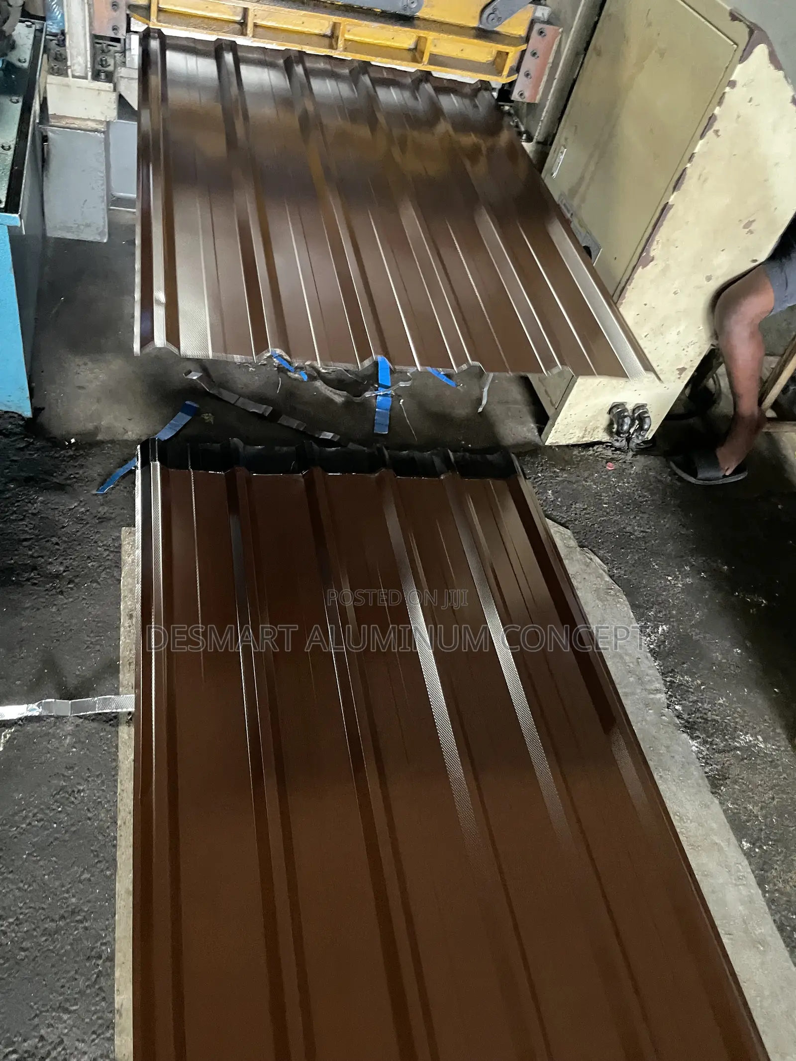 Brown Color of Aluminum Roofing Sheet/0.55a/