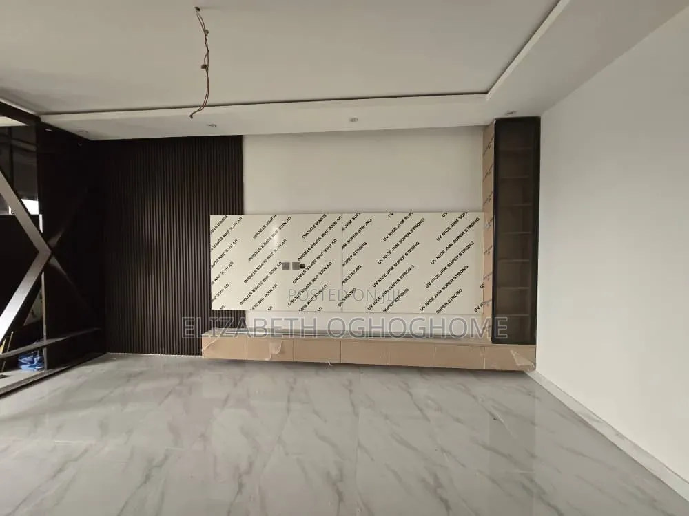 3bdrm Apartment in Osborne Ikoyi for rent
