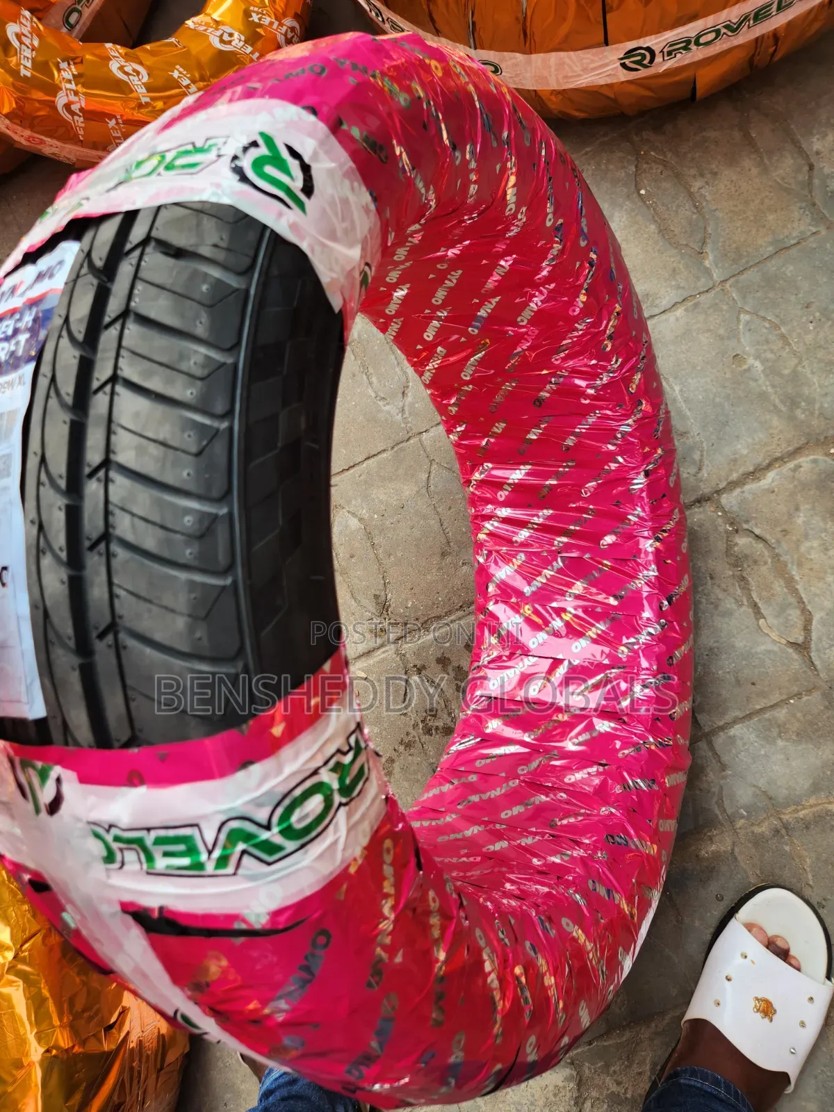 235/45r19 Run Flat Original