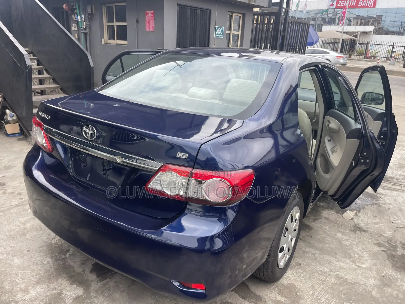 Toyota Corolla LE 4dr Sedan (1.8L 4cyl 4A) 2012 Blue