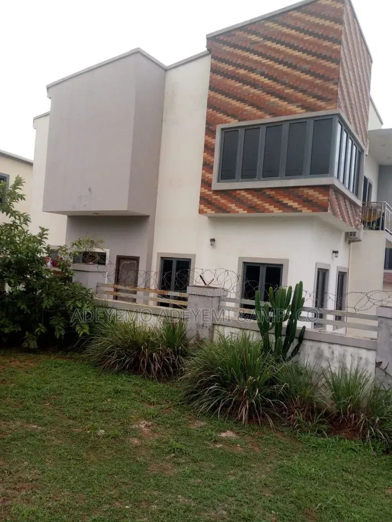 4bdrm Duplex in Rockvale Manors, Gudu for sale