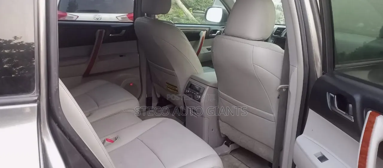 Toyota Highlander 2009 Gray