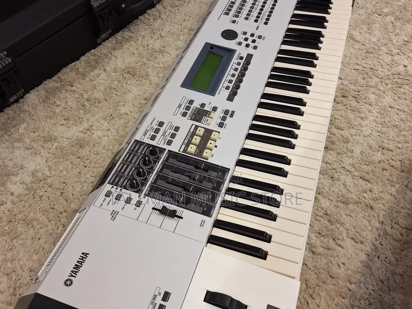 Yamaha Es6