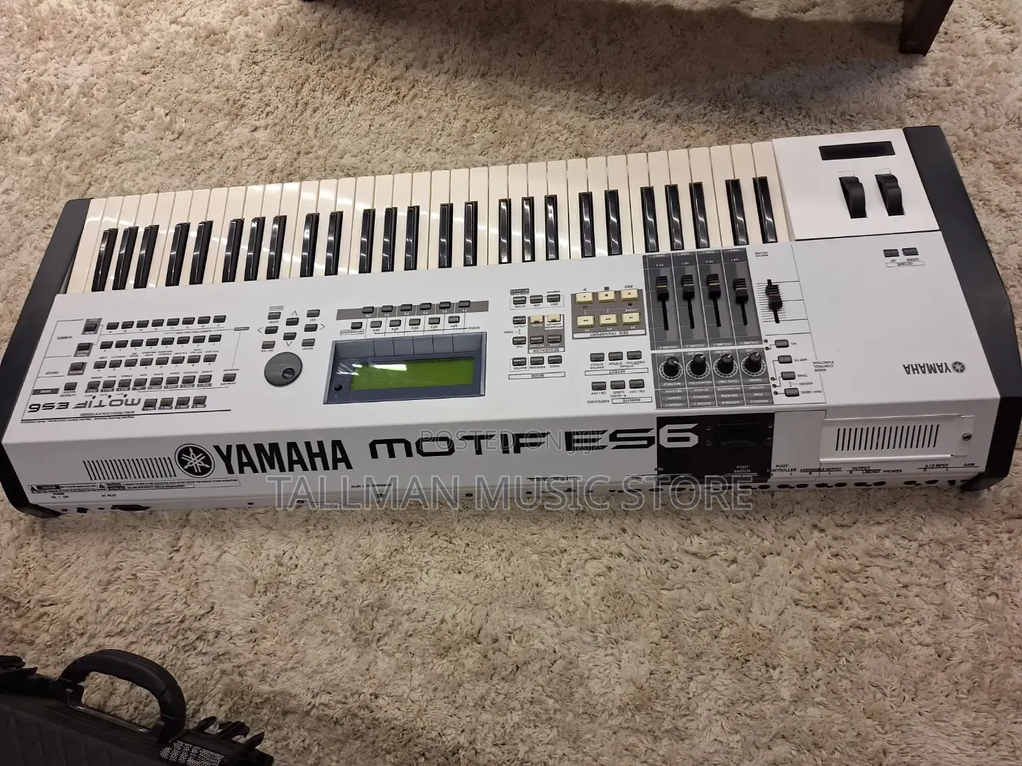 Yamaha Es6