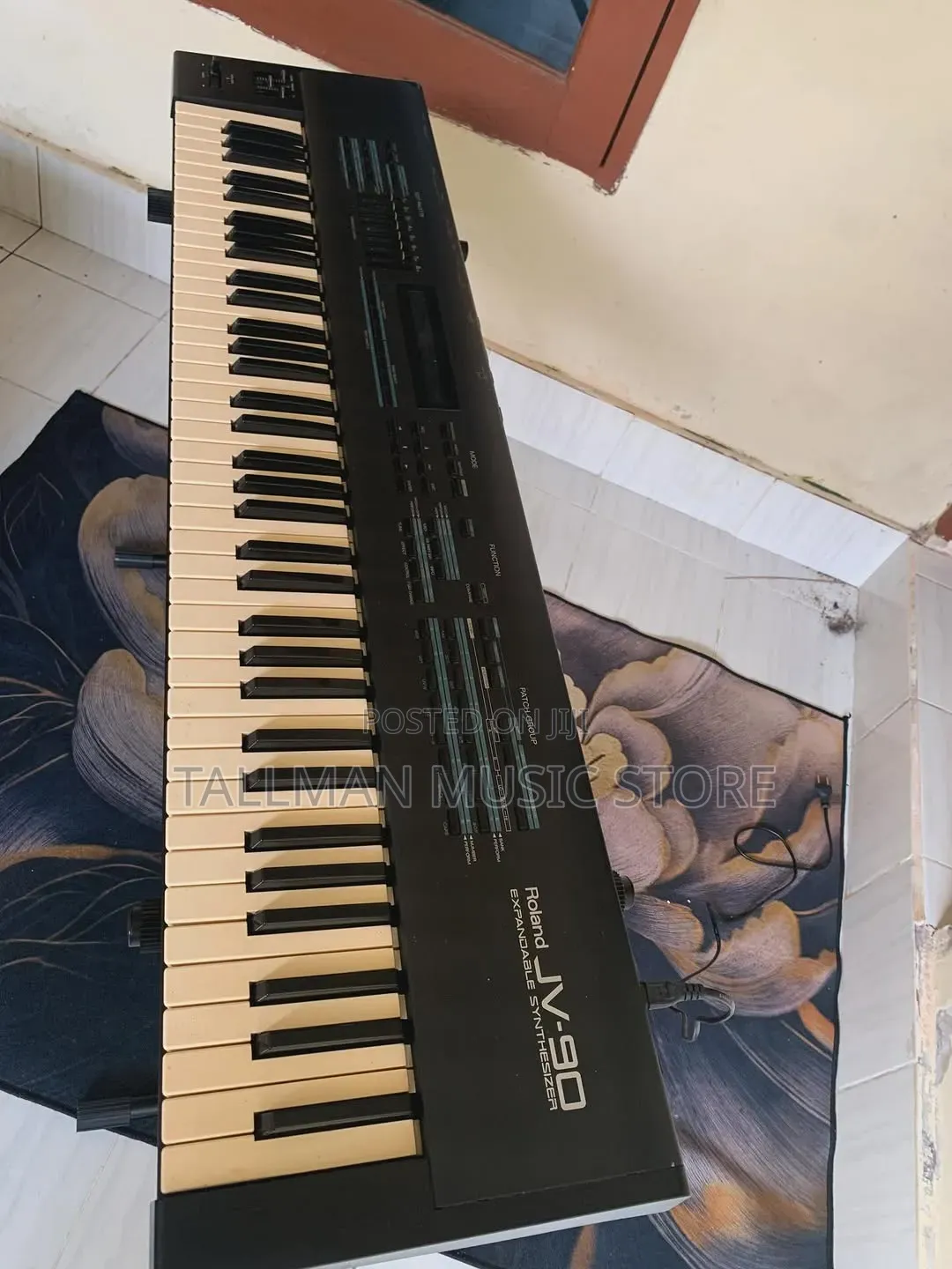 Roland Jv-90