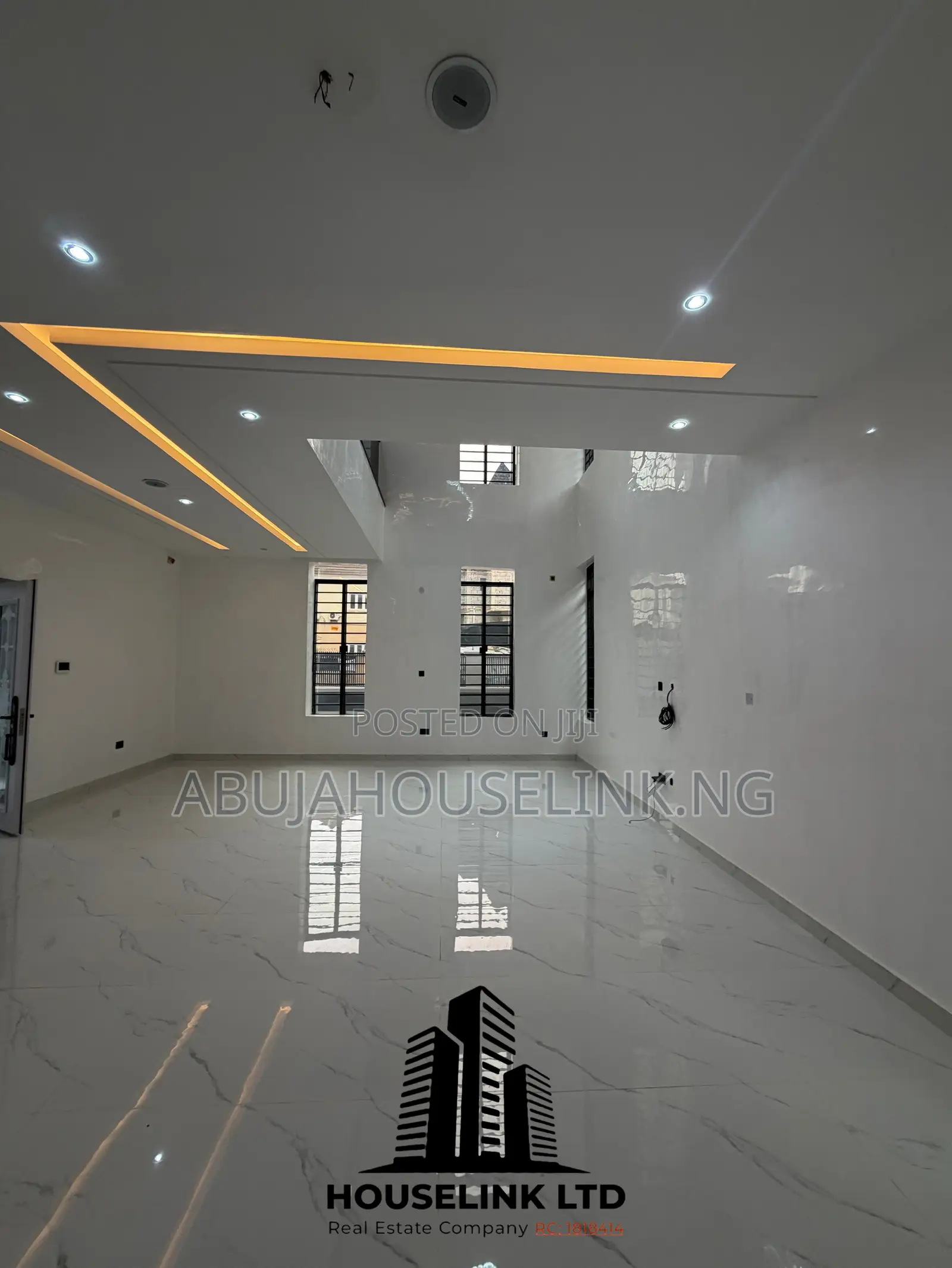 5bdrm Duplex in Apo Resettlement for sale