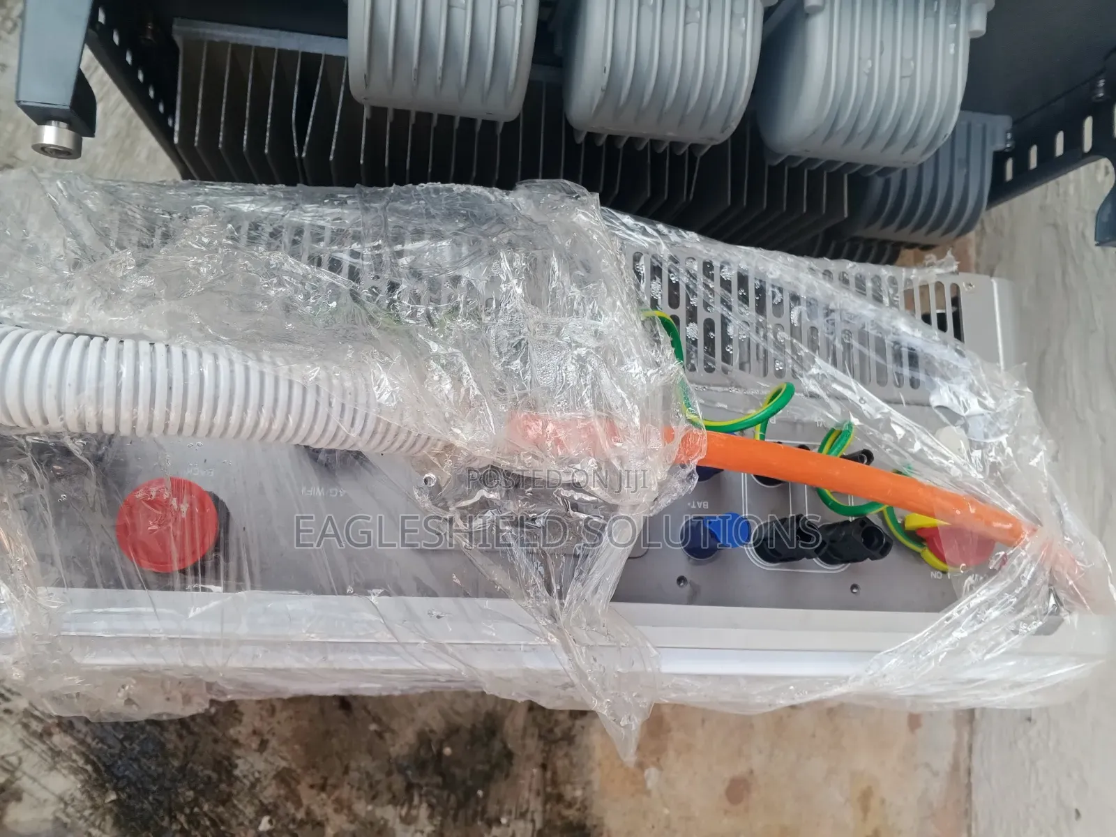 8000w Saj Hybrid 3 Phase Inverter