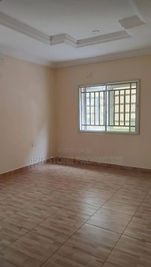 Furnished 2bdrm Apartment in Osapa london for rent
