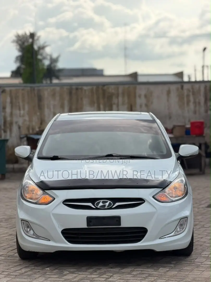 Hyundai Accent 2012 White