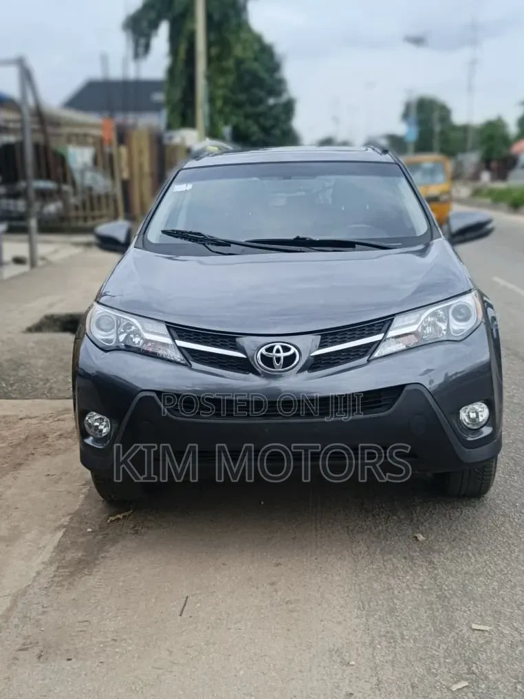 Toyota RAV4 2015 Gray