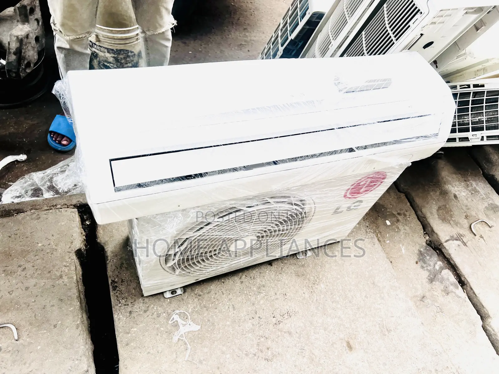 LG Low Voltage 1.5hp Spli Air Condition Wit Warranty