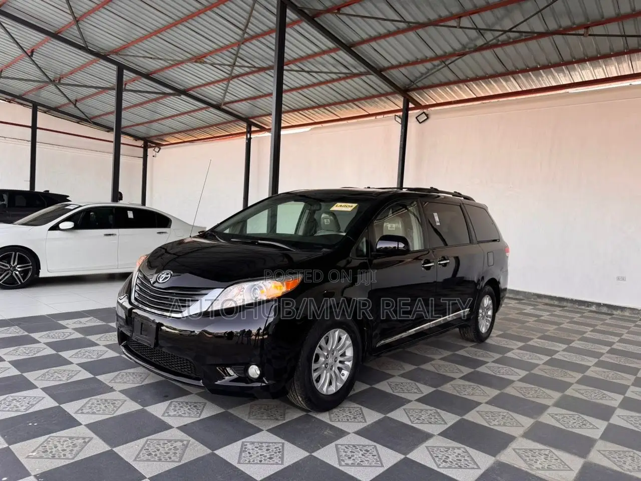 Toyota Sienna 2015 Black