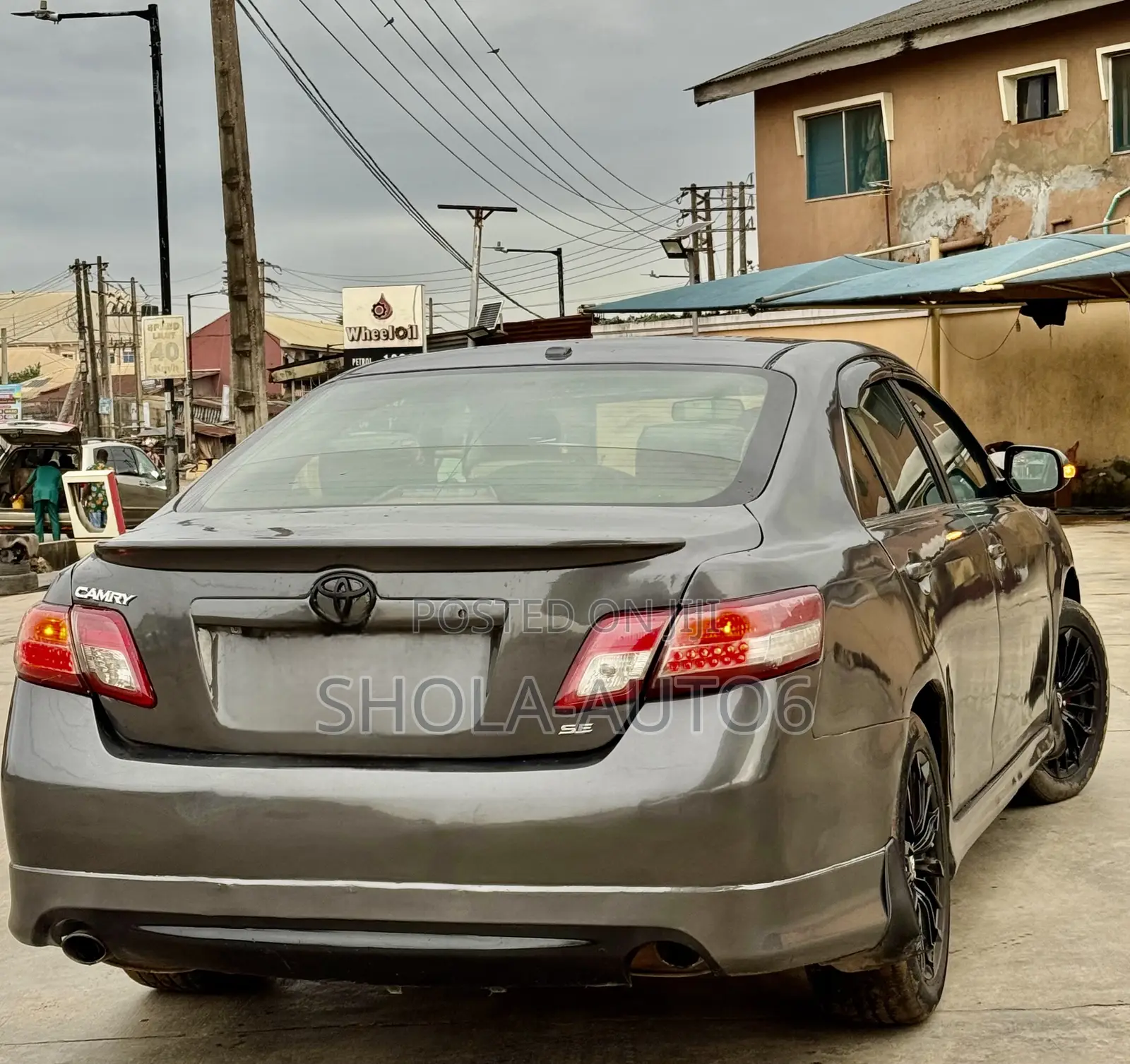 Toyota Camry SE 4dr Sedan (2.5L 4cyl 6AM) 2010 Gray
