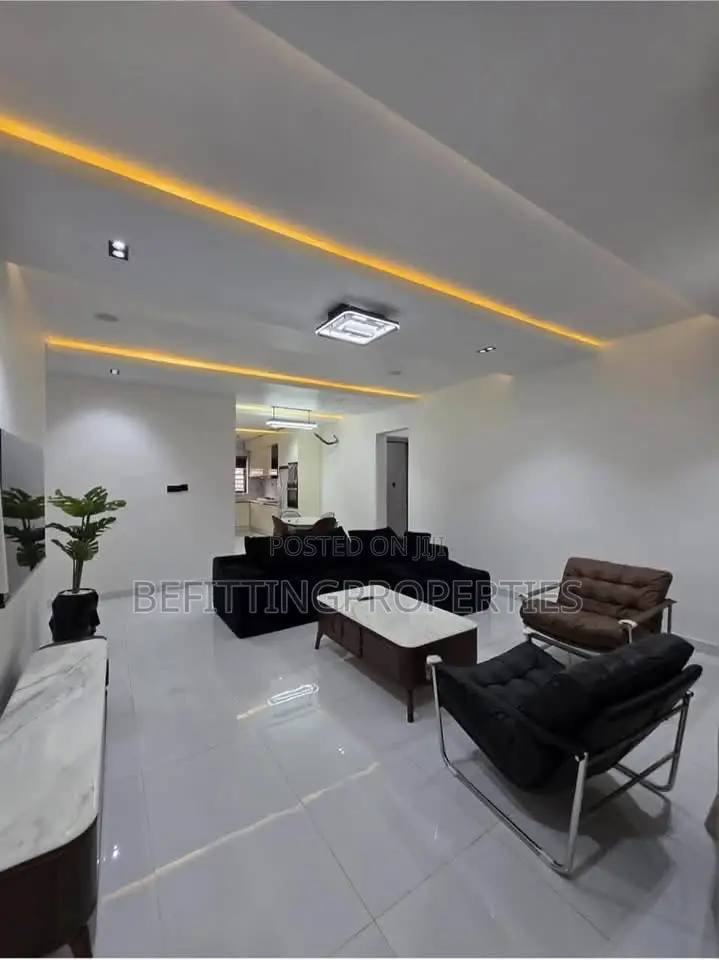 Furnished 2bdrm Apartment in Lekki Phase 1 for sale