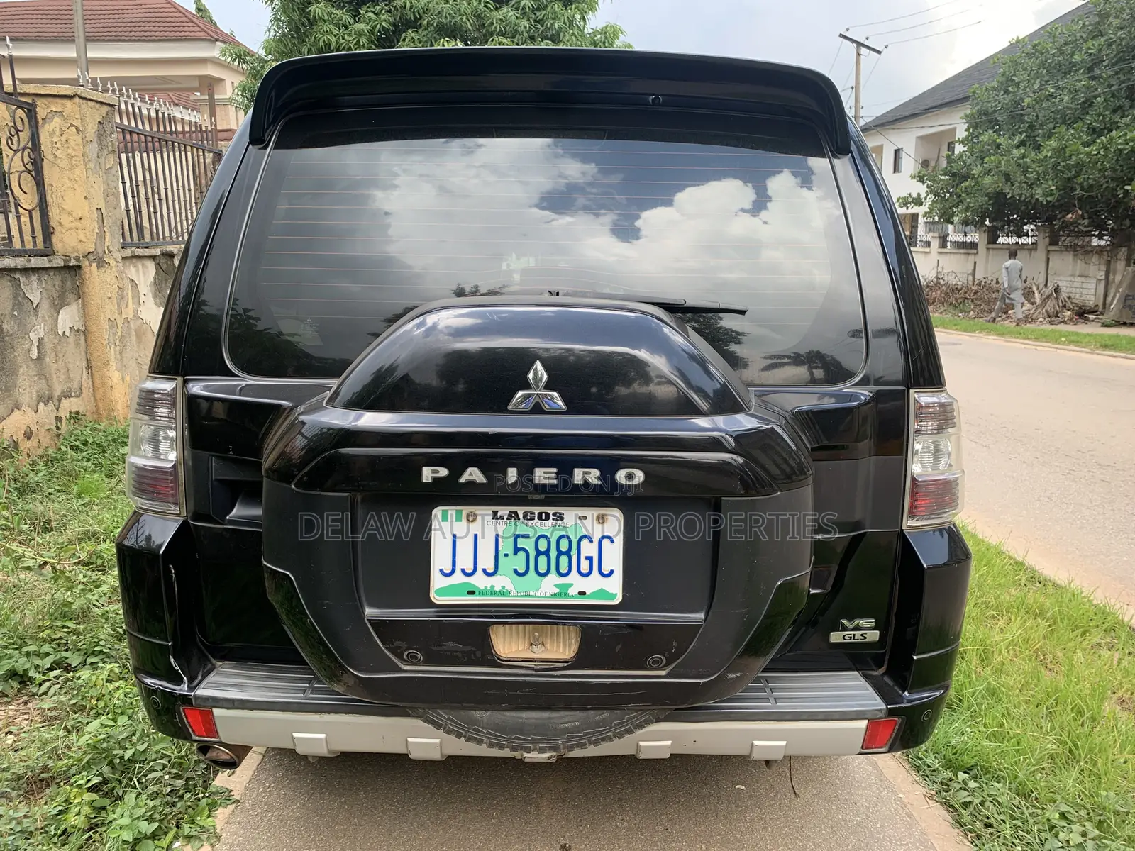 Mitsubishi Pajero 2018 Black