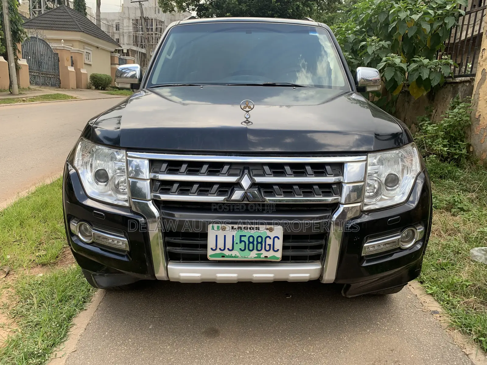 Mitsubishi Pajero 2018 Black
