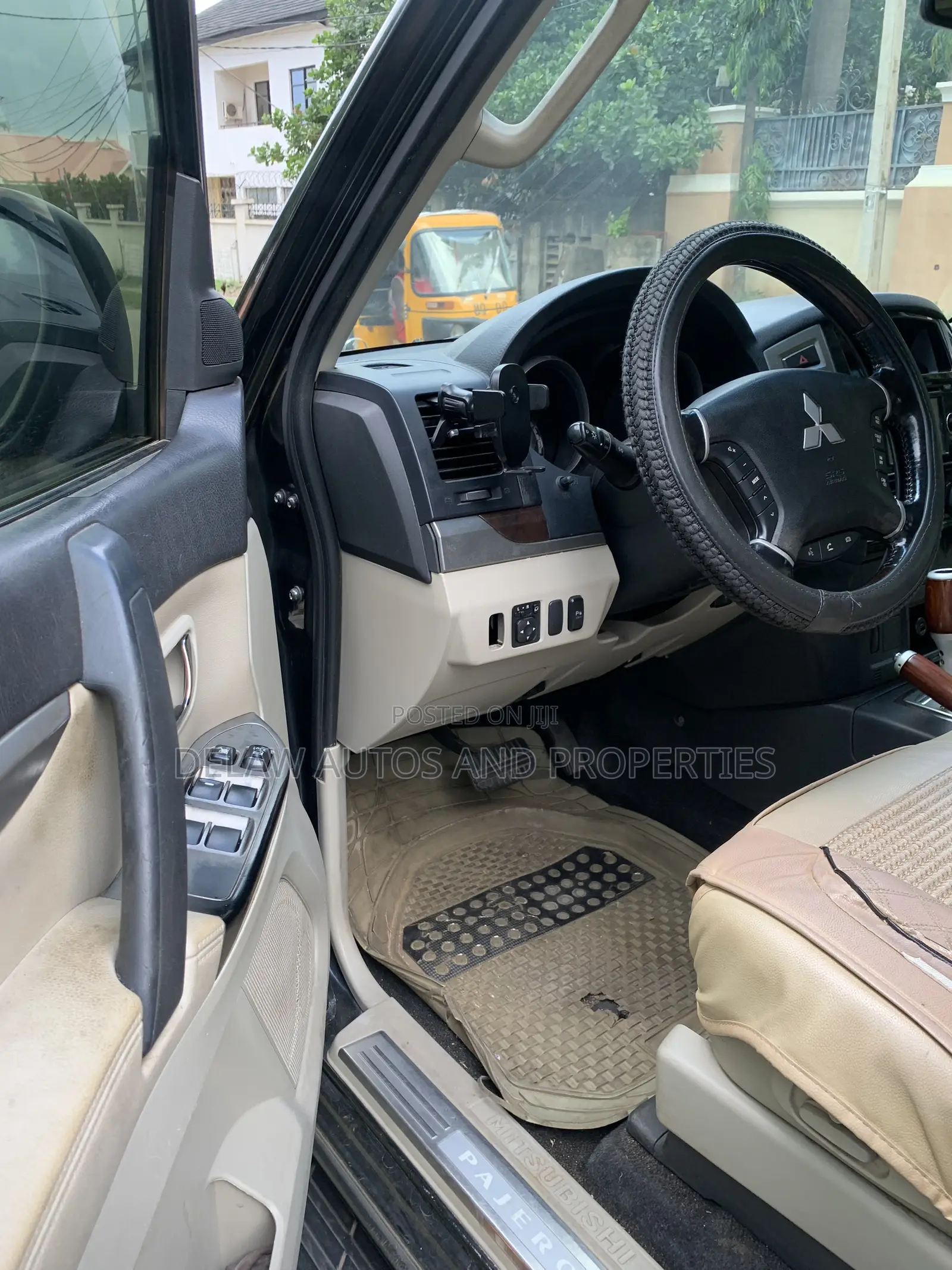 Mitsubishi Pajero 2018 Black