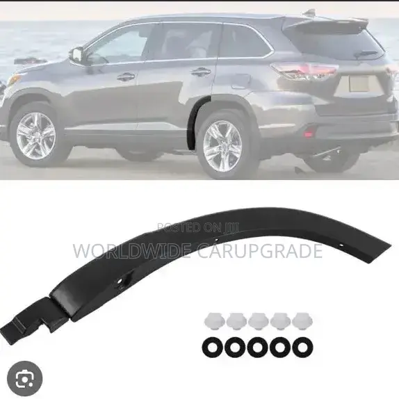 Highlander 2015/18 Door Plastic