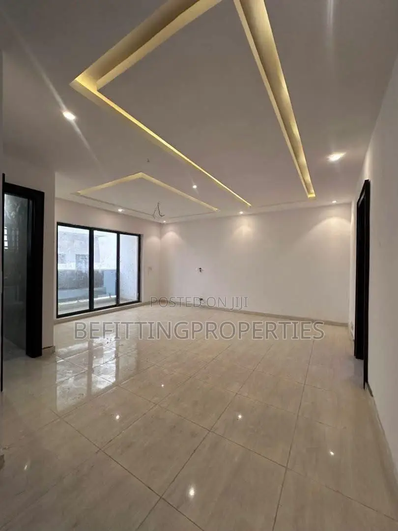 4bdrm Duplex in Lekki for sale