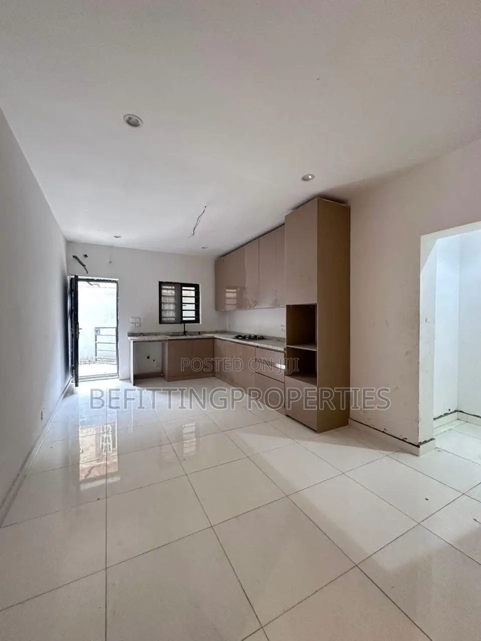 4bdrm Duplex in Lekki for sale
