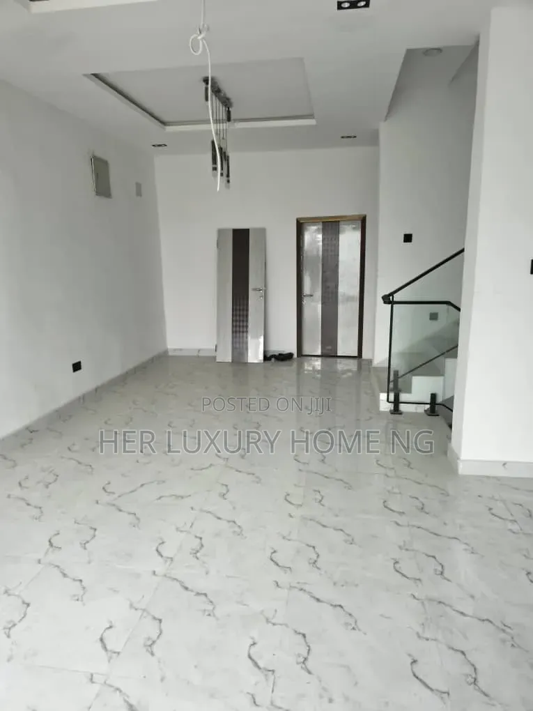 4bdrm Duplex in Prime Estate, Ado / Ajah for sale
