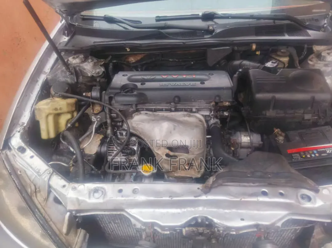 Toyota Camry 2004 Silver