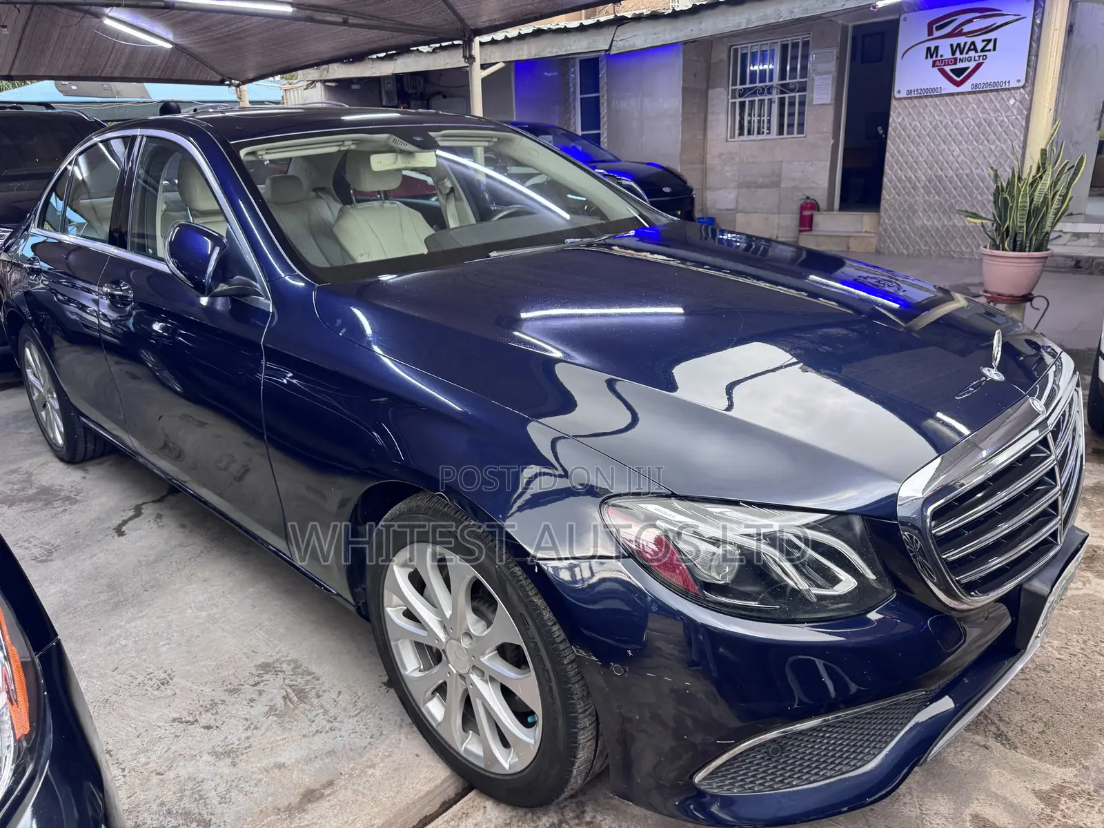Mercedes-Benz E300 Base RWD Sedan (2.0L 4cyl 9A) 2017 Blue