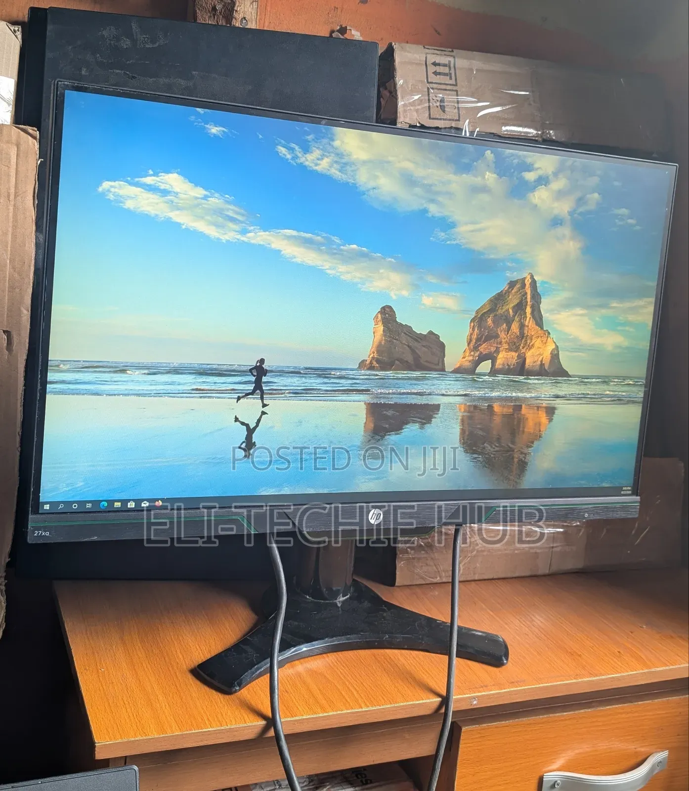 HP 27xq QHD 2560 X 1440p 144Hz IPS Gaming Monitor