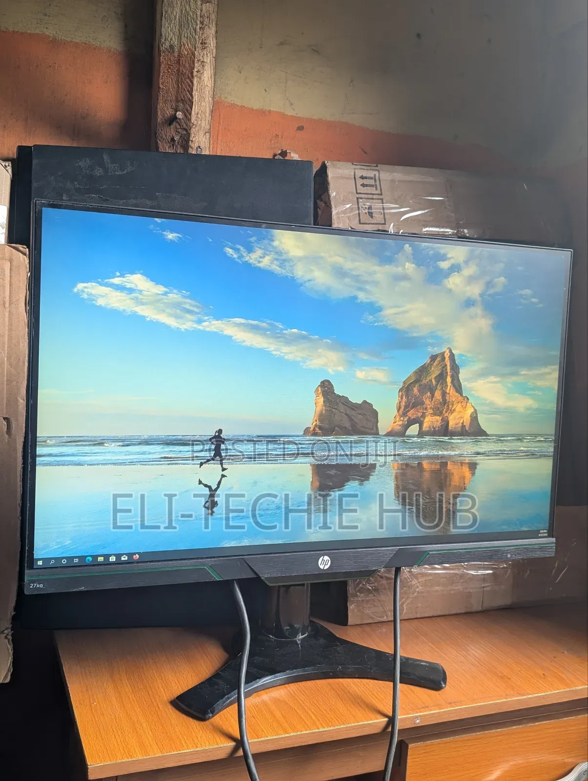HP 27xq QHD 2560 X 1440p 144Hz IPS Gaming Monitor