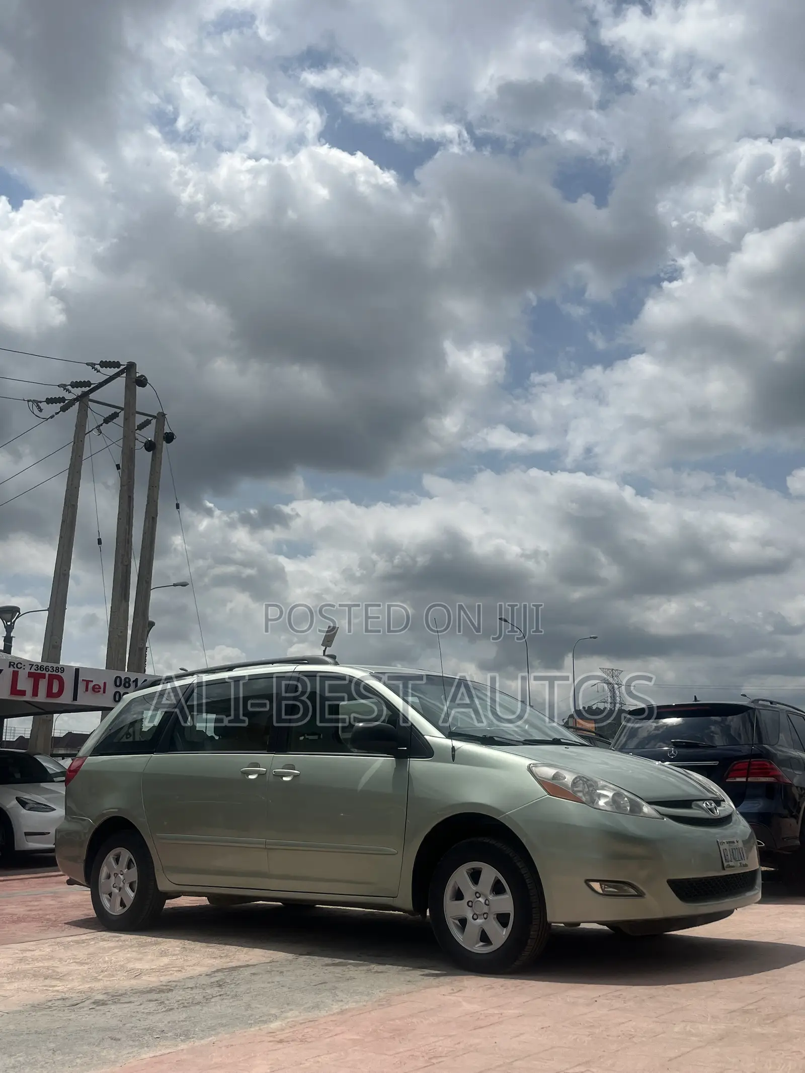 Toyota Sienna 2005 Green