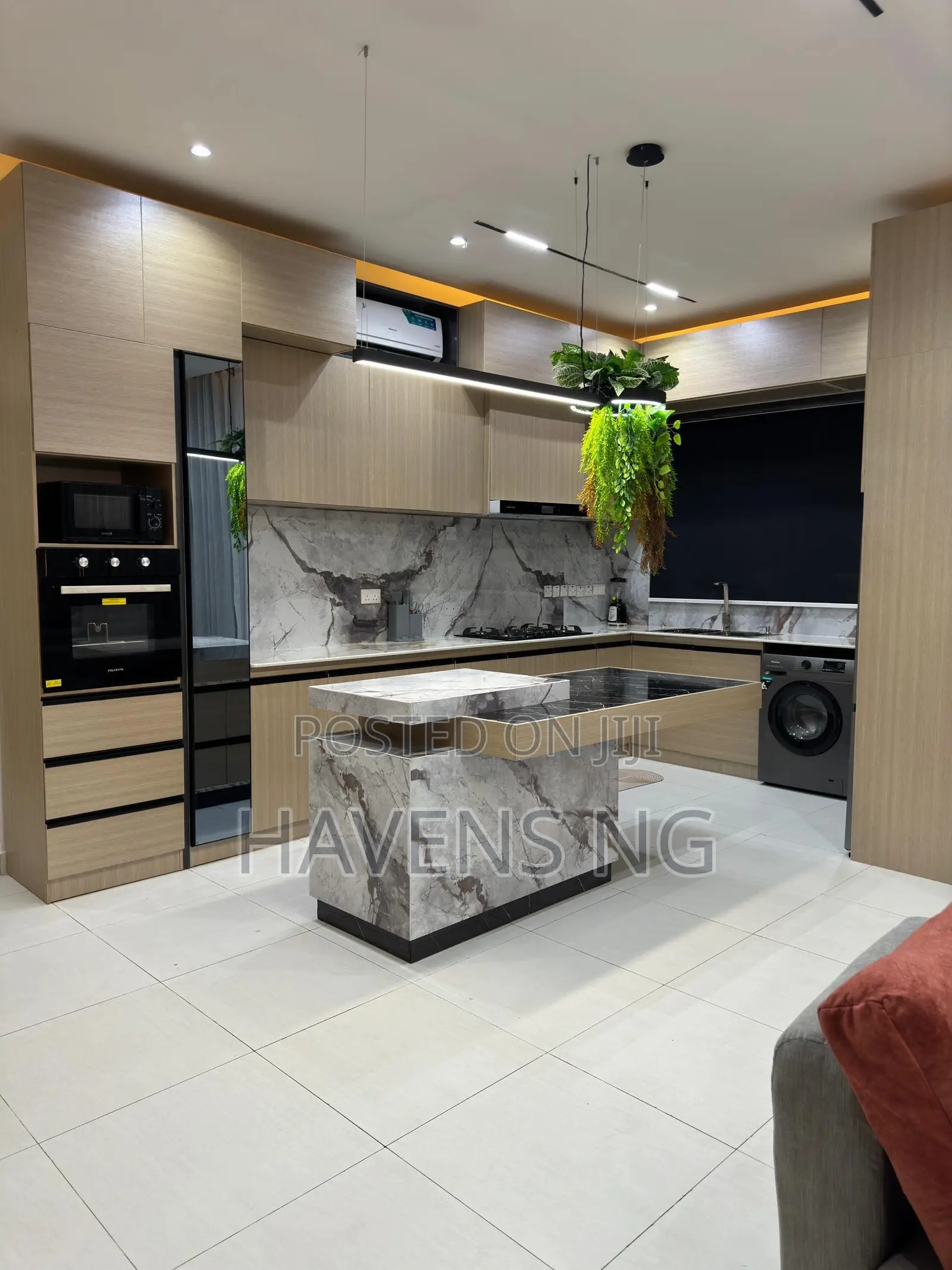 1-Bedroom Apartment With City View Rooftop Arena