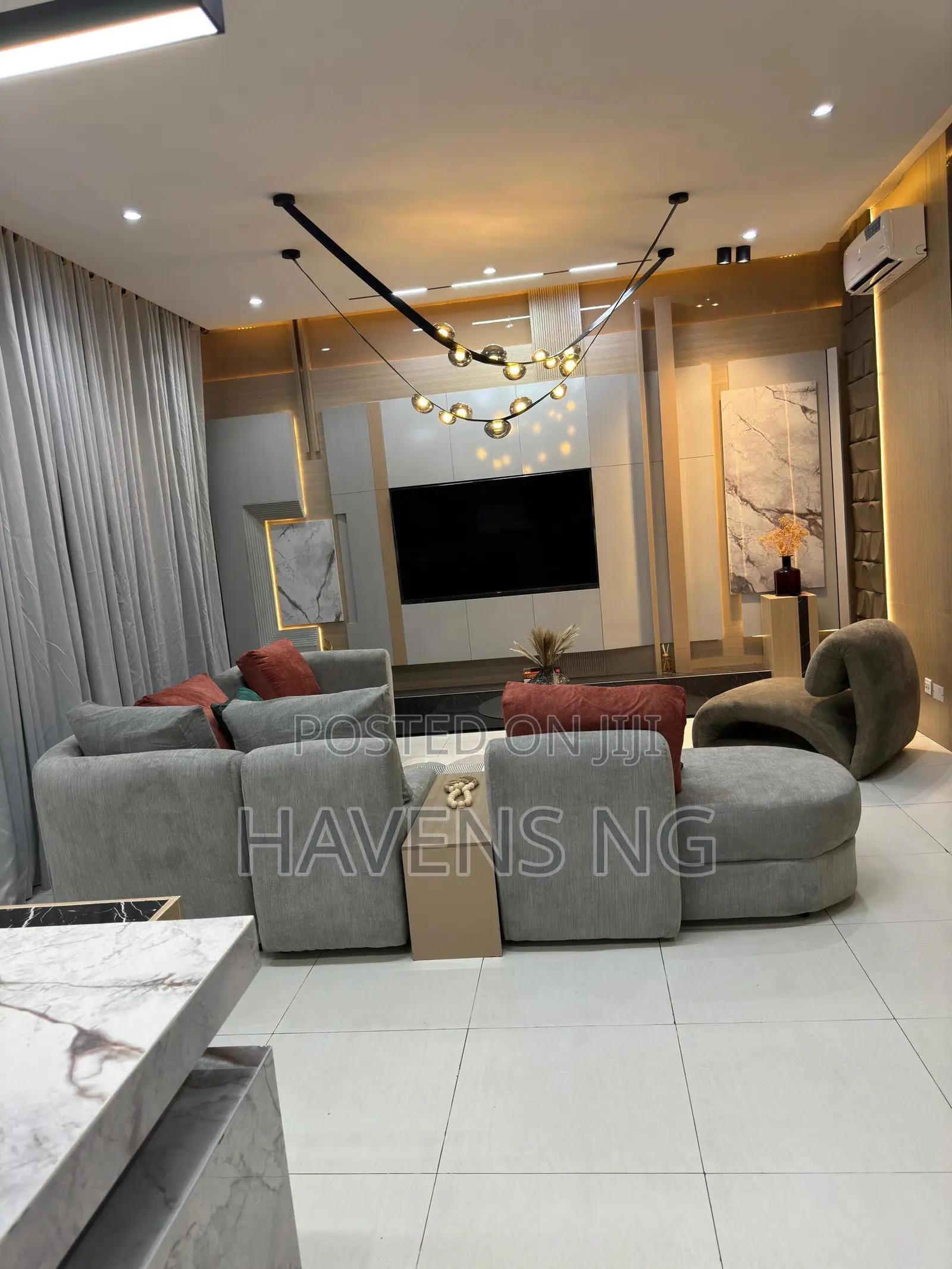 1-Bedroom Apartment With City View Rooftop Arena