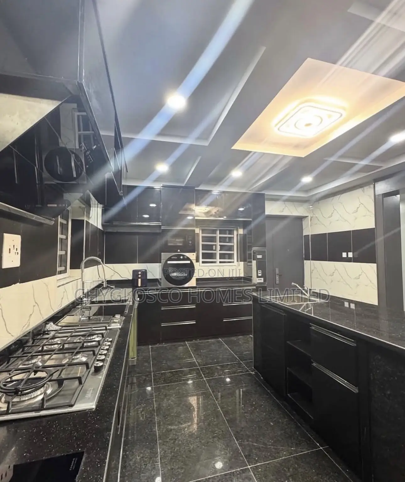 5bdrm Duplex in Cedar Wood Garden, Rukpokwu for sale