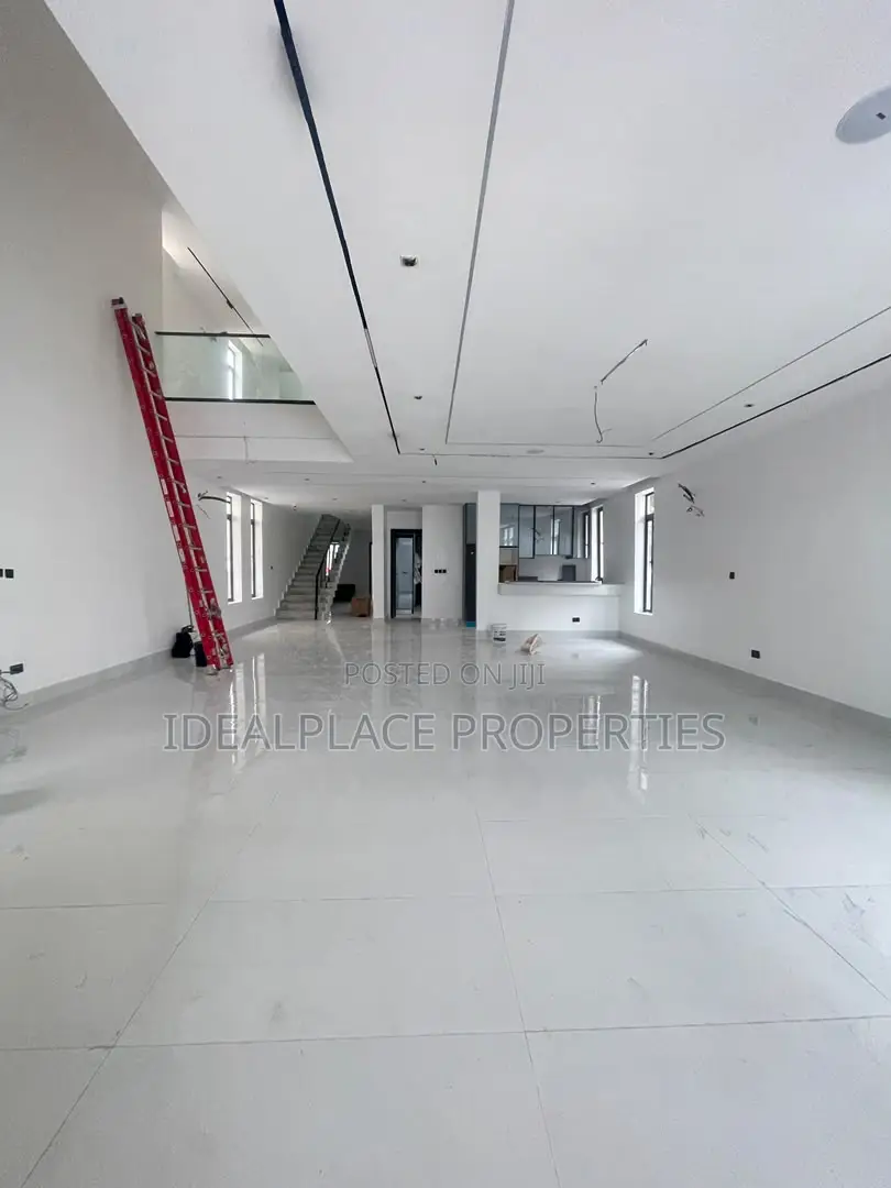 5bdrm Duplex in Ajah for sale