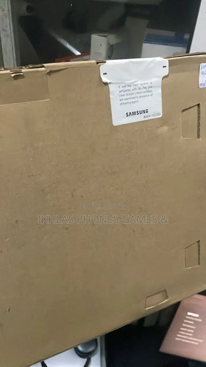 New Laptop Samsung Galaxy Book6 Pro 16GB Intel Core Ultra 7 SSD 1T
