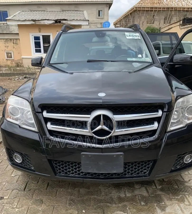 Mercedes-Benz GLK-Class 350 2010 Black