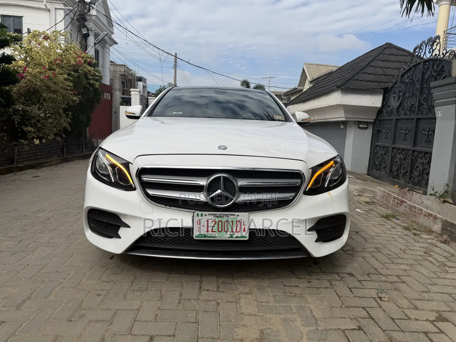Mercedes-Benz E-Class 2022 White