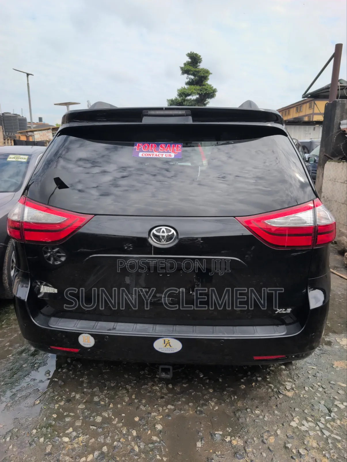 Toyota Sienna XLE 7 Passenger Auto Access Seat (3.5L 6cyl 6A) 2016