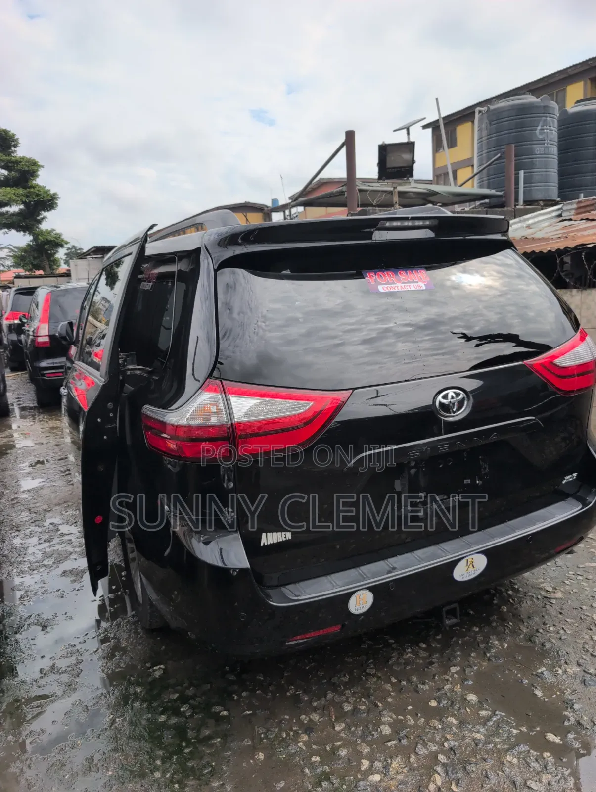 Toyota Sienna XLE 7 Passenger Auto Access Seat (3.5L 6cyl 6A) 2016