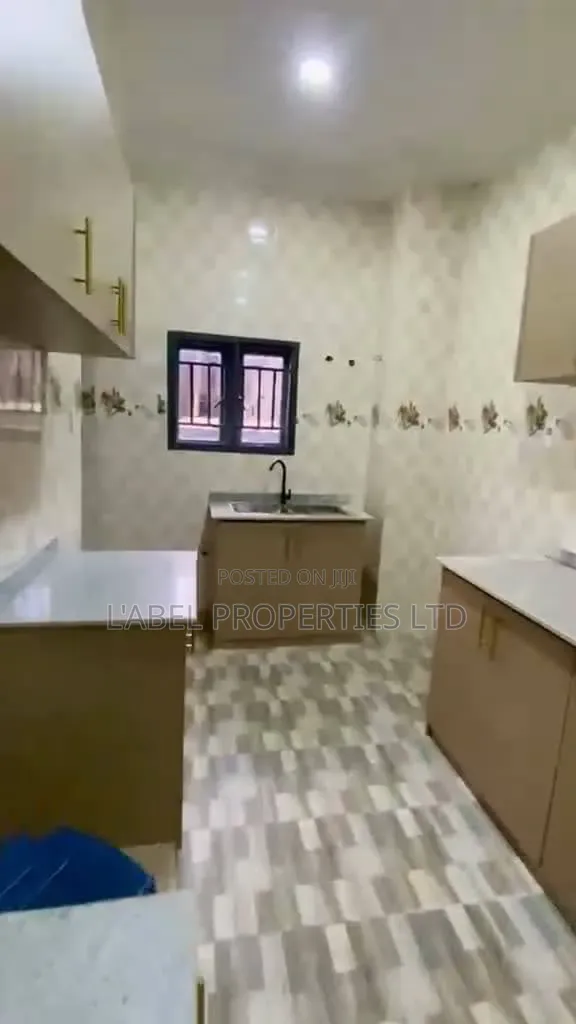 2bdrm Block of Flats in Nnpc Estate Lokogoma for rent