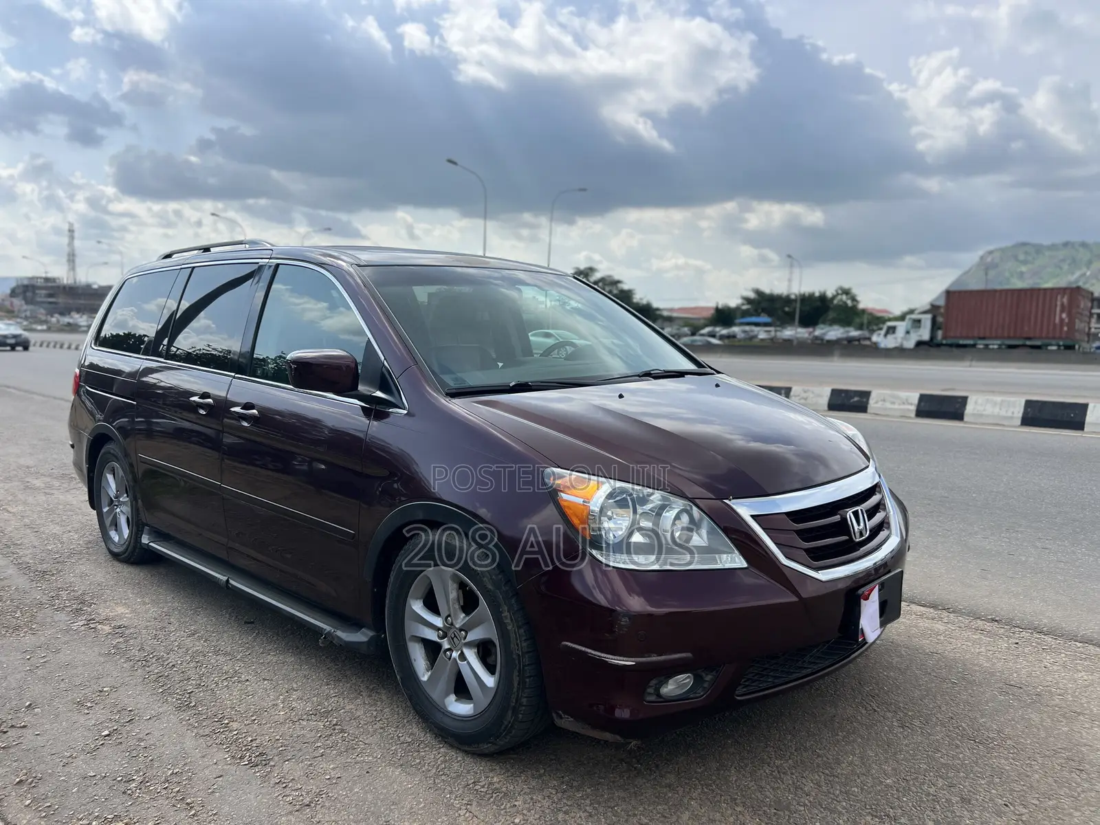 Honda Odyssey Touring 2010 Burgundy