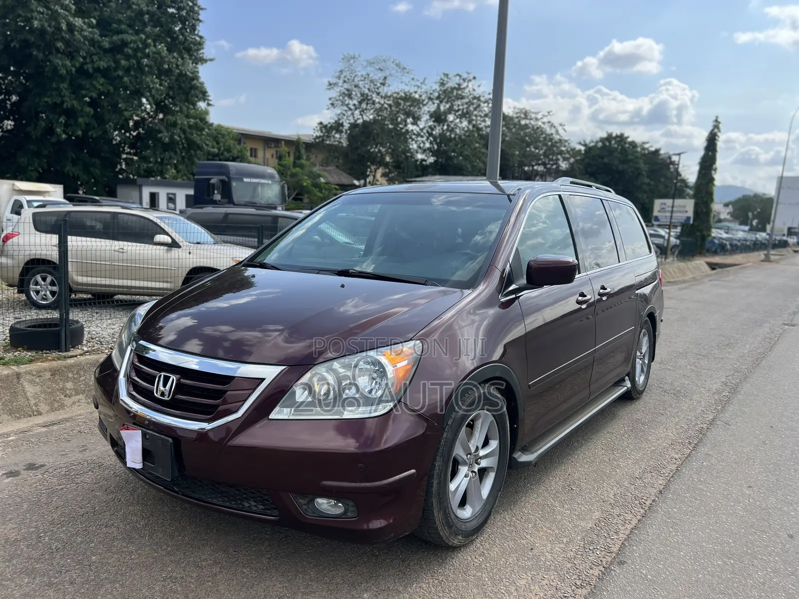Honda Odyssey Touring 2010 Burgundy