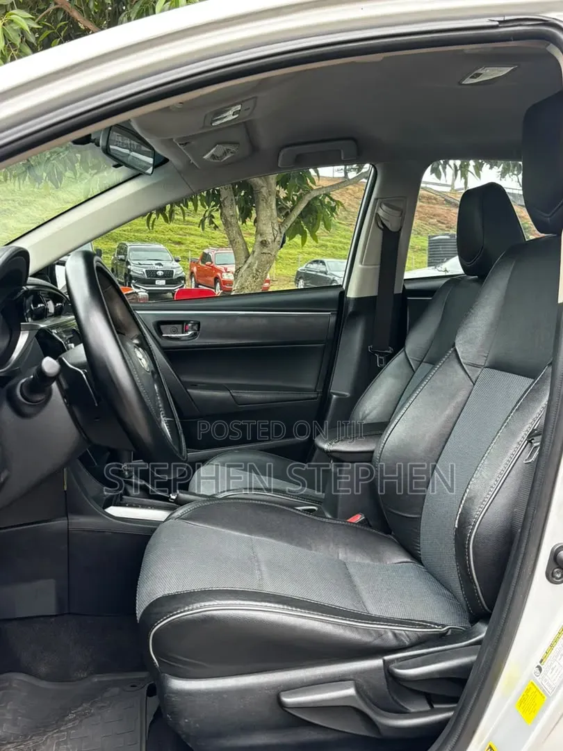 Toyota Corolla 2014 Silver