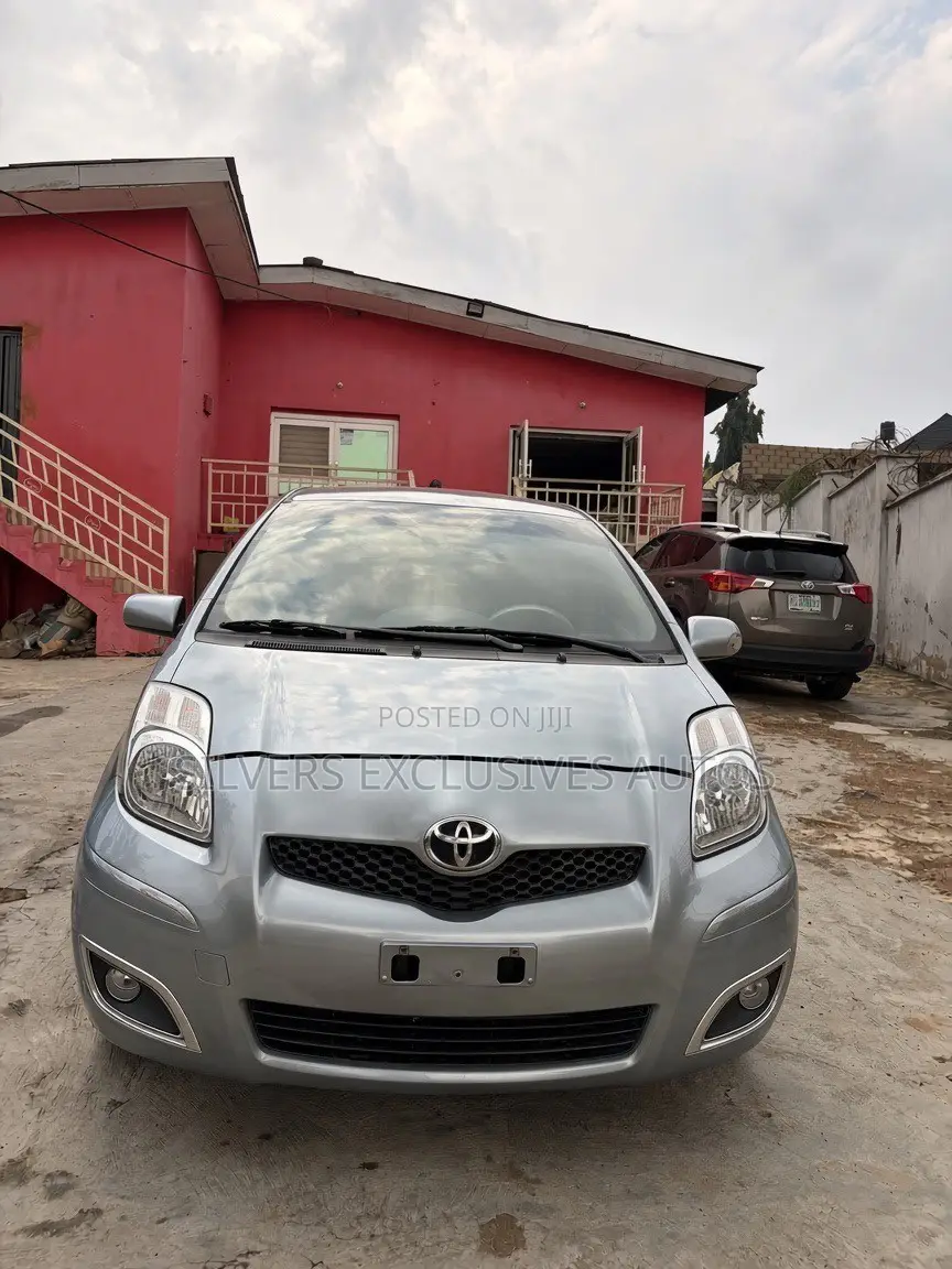 Toyota Yaris 2011