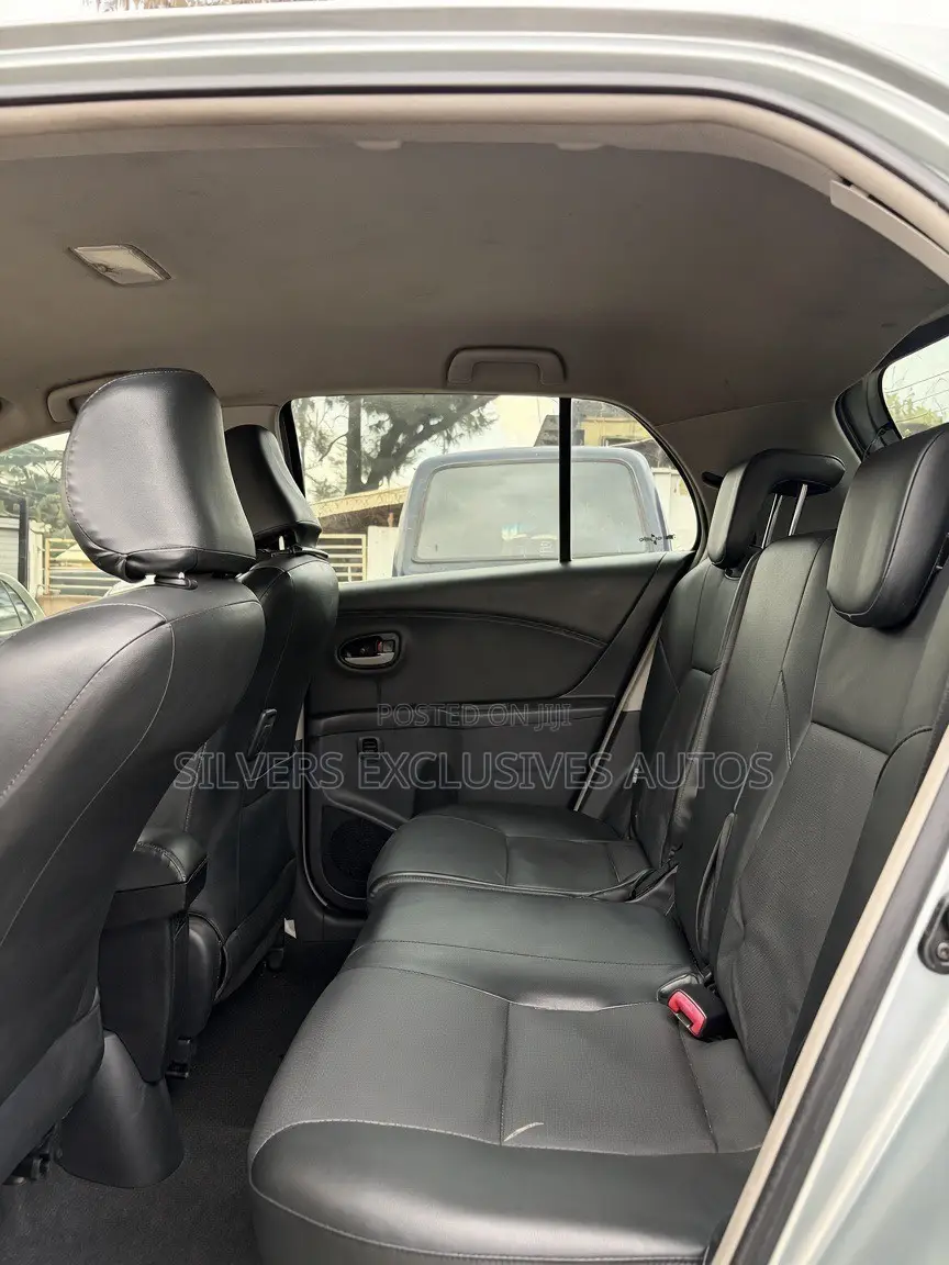 Toyota Yaris 2011