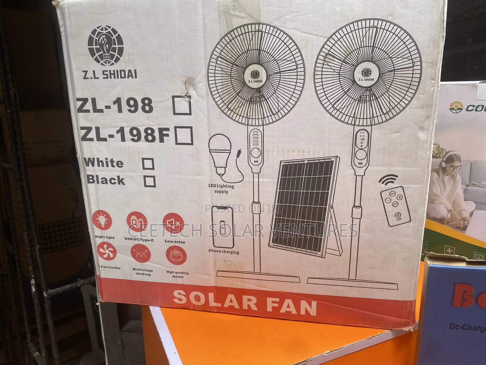 Z.L Shidai 16 Inches Solar Rechargeable Fan.