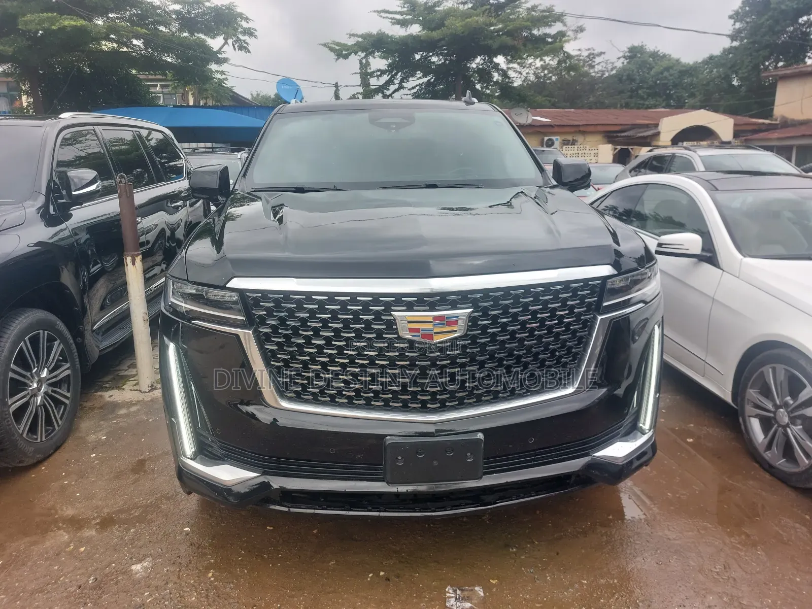 Cadillac Escalade 2022 Black