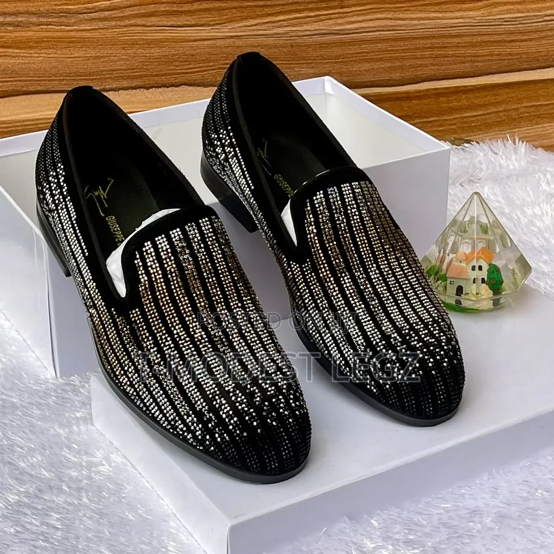 Crystal-Embellished Velvet Men's Luxury Giuseppe Zanotti Loafers