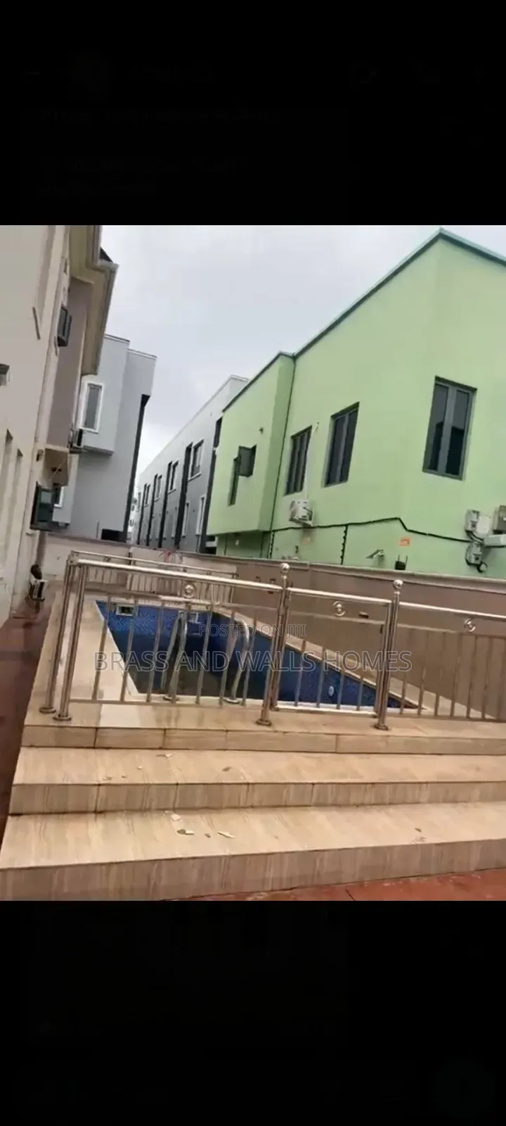 5bdrm Duplex in Wempco Road for sale