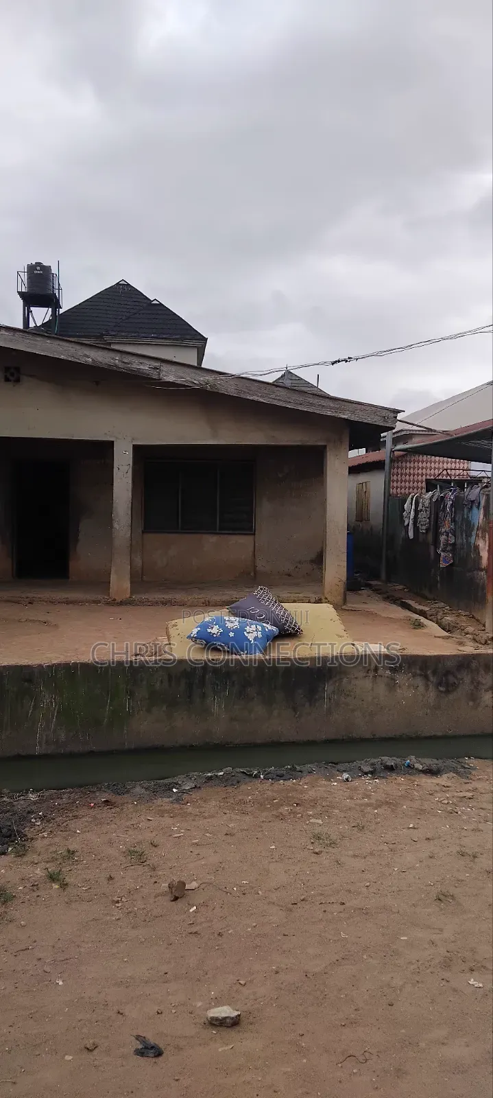 2bdrm Bungalow in Chris Connections, Ejigbo / Ejigbo for sale
